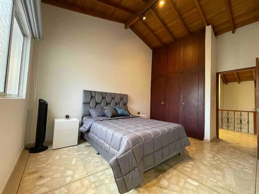 2-Story Penthouse, Tons Of Restaurants, Private Balconies Lejlighed Medellín Colombia