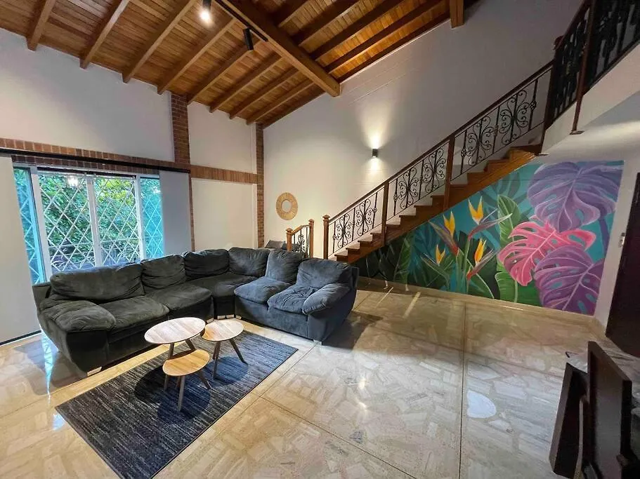 2-Story Penthouse, Tons Of Restaurants, Private Balconies Lejlighed Medellín