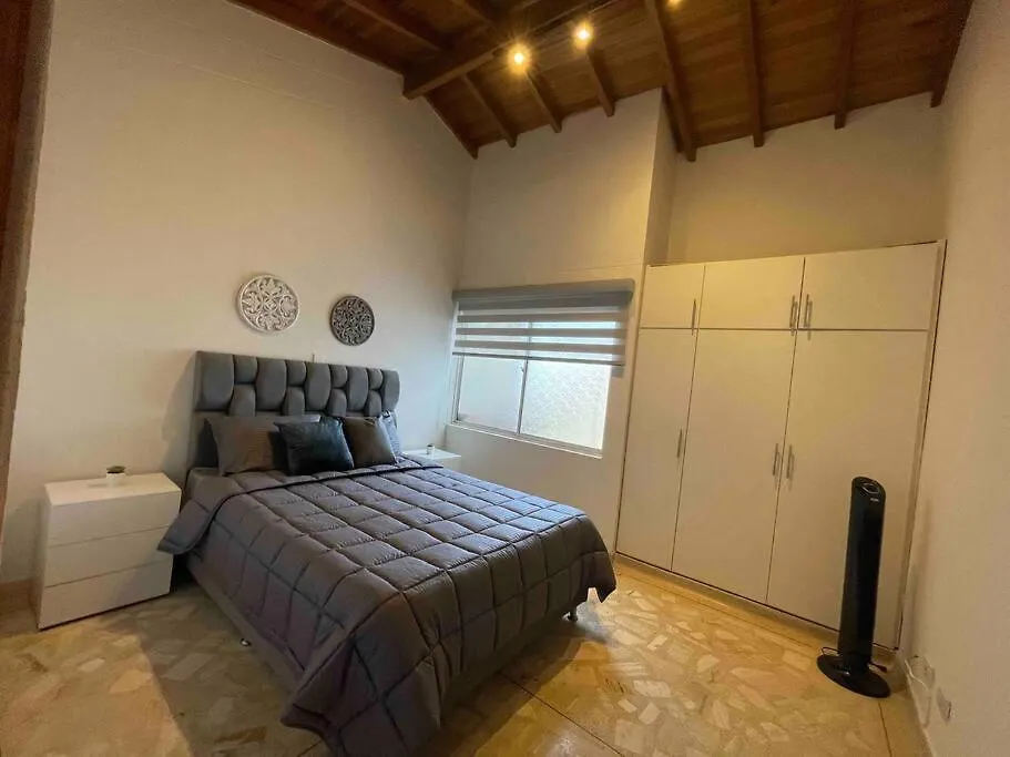 2-Story Penthouse, Tons Of Restaurants, Private Balconies Lejlighed Medellín